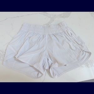 Lululemon Tracker size 6